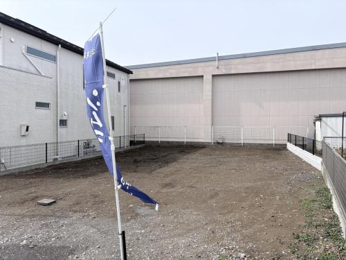 外観道路から奥にあるお土地でプライベート空間の確保。